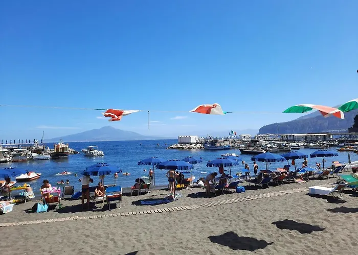 Дом отдыха Marina Grande *